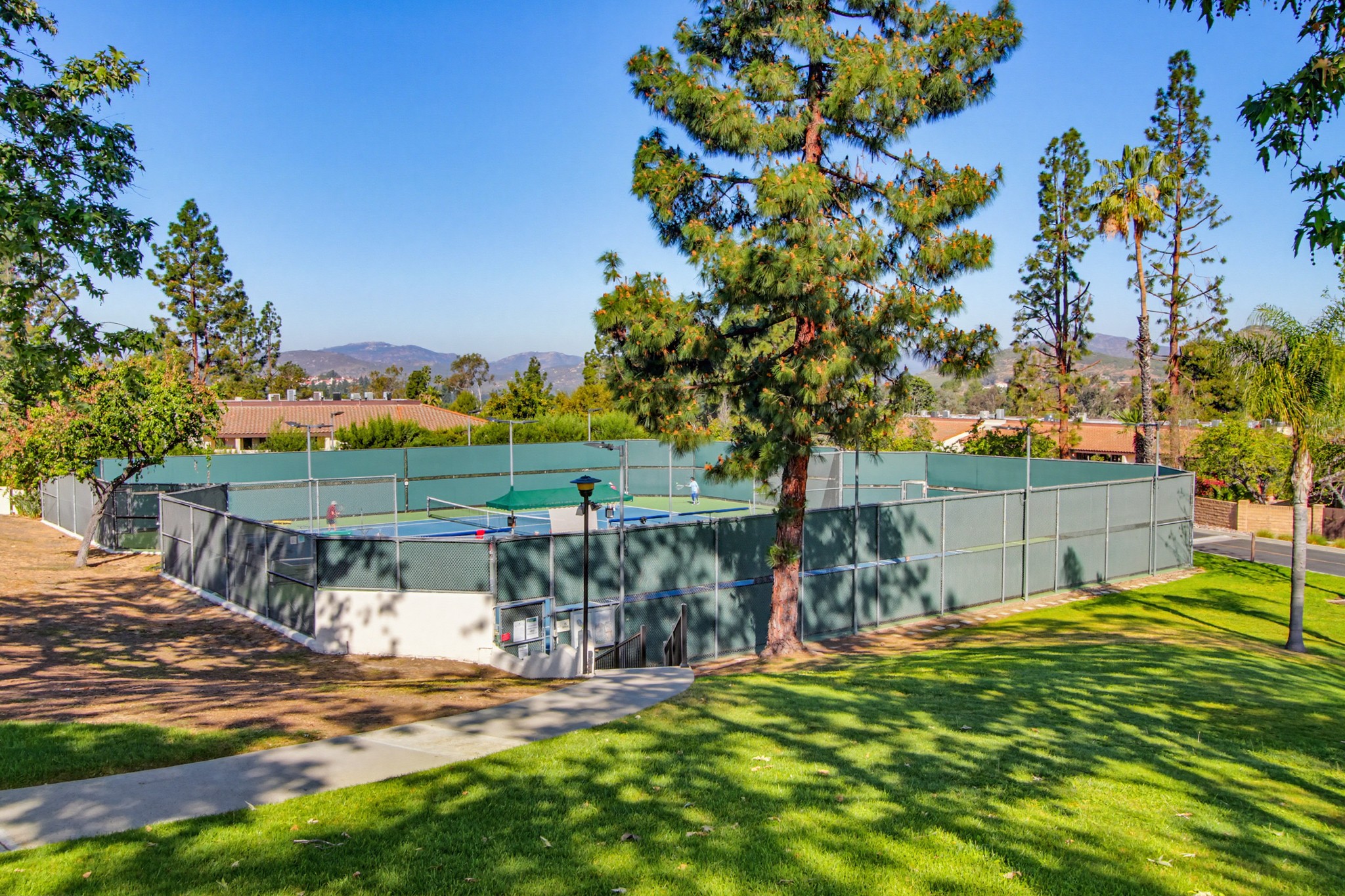 Virtual tour photo 54 of 60 for 12555 Oaks N Dr