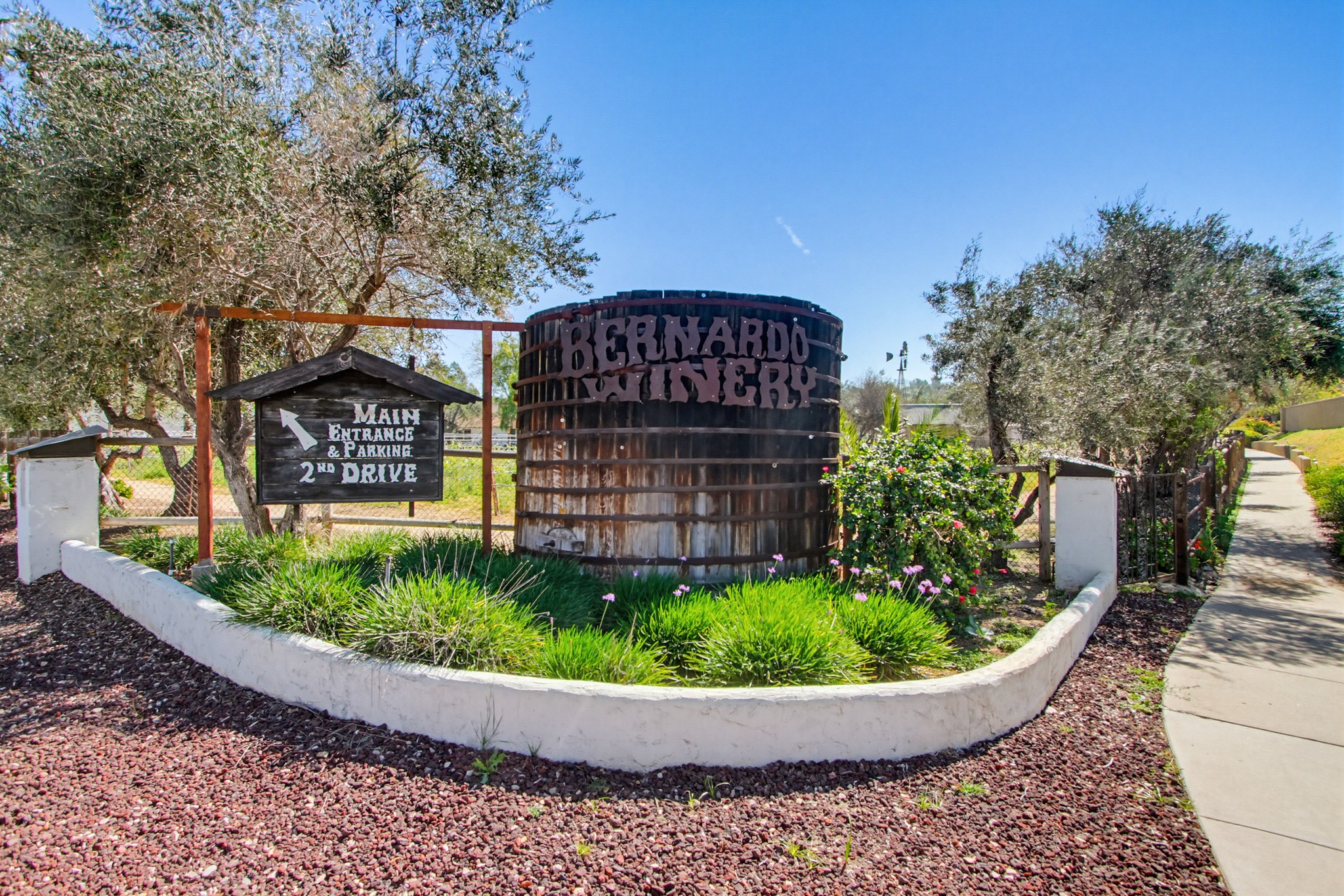 Virtual tour photo 59 of 60 for 12555 Oaks N Dr