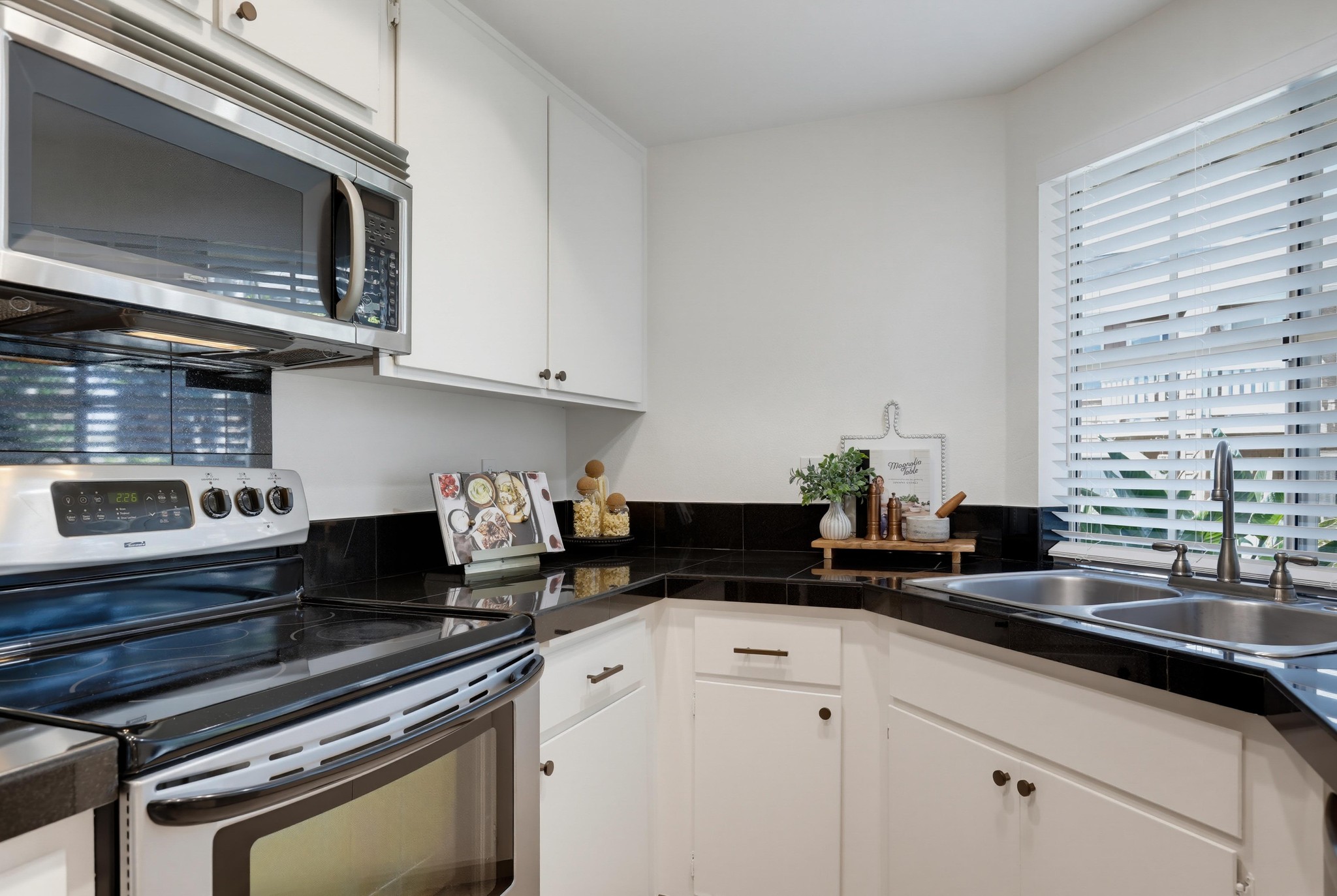 Virtual tour photo 27 of 57 for 12555 S Euclid St Apt 111