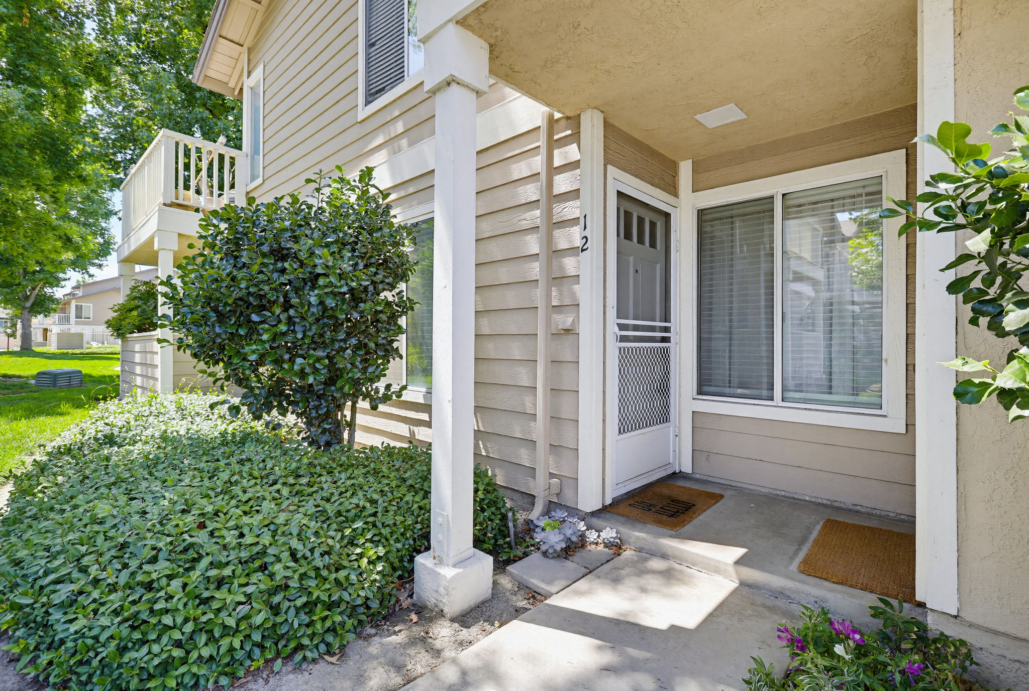 Virtual tour photo 4 of 66 for 12561 Edgemont Ln Apt 12
