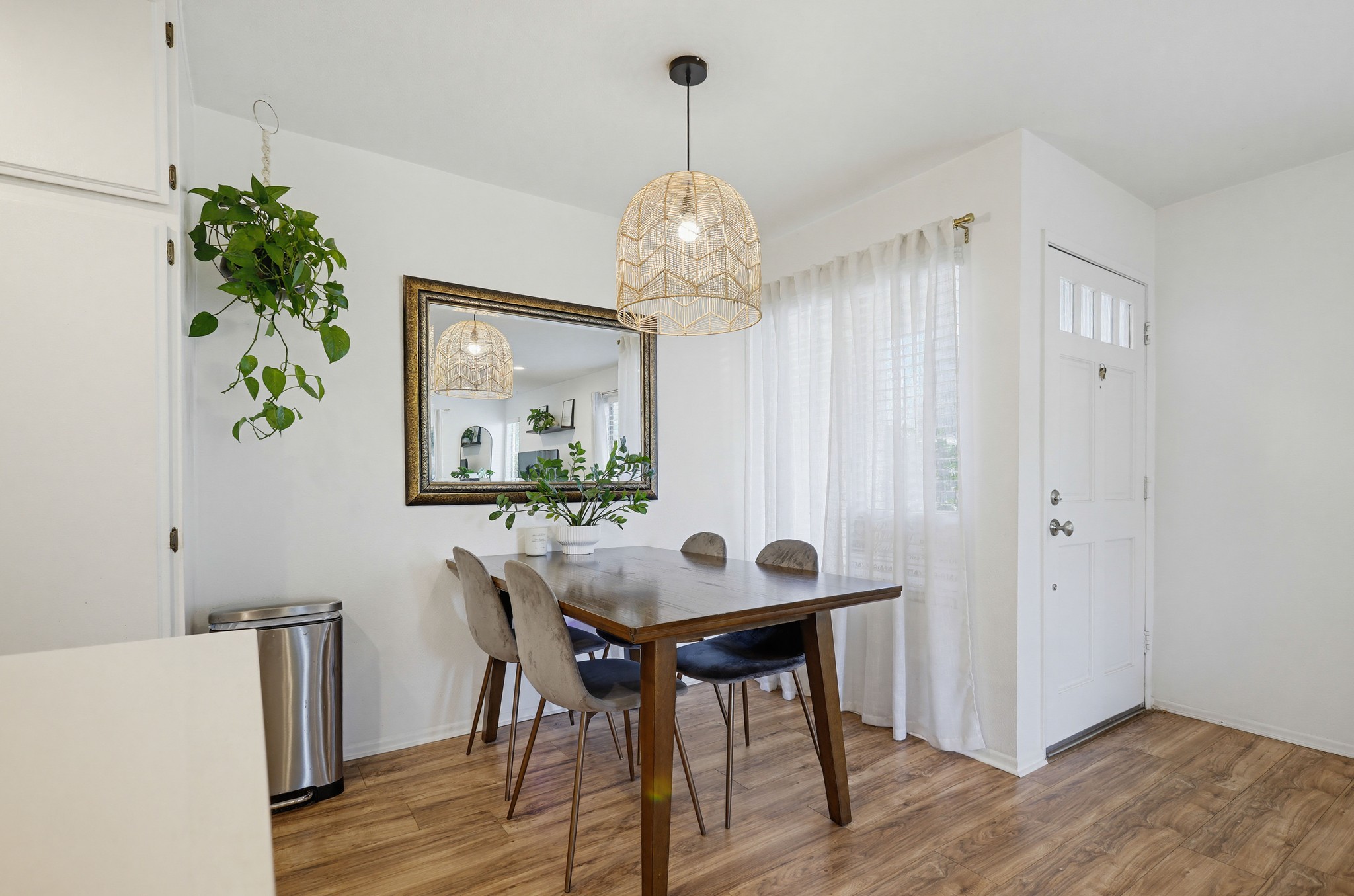 Virtual tour photo 17 of 66 for 12561 Edgemont Ln Apt 12