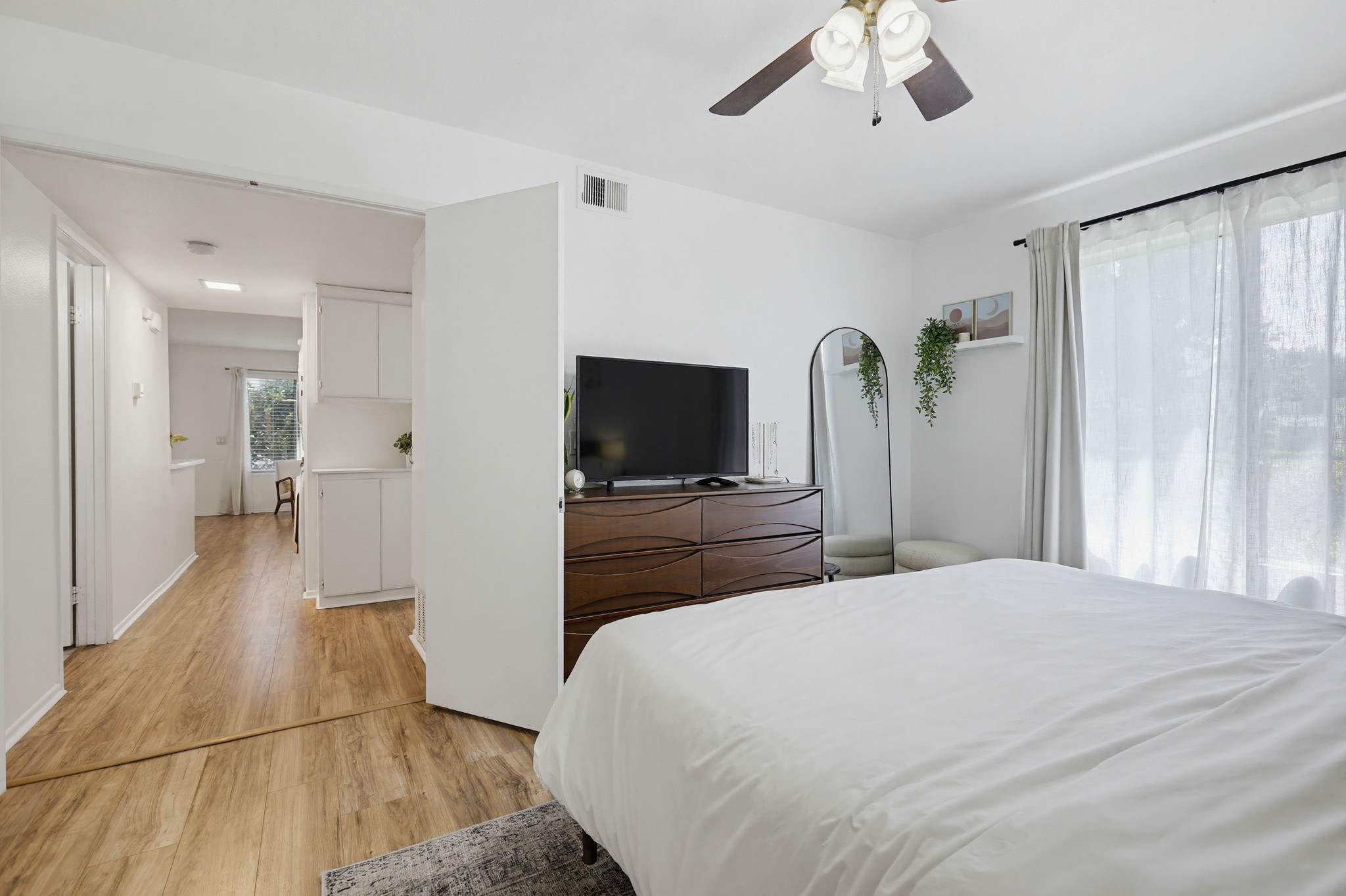 Virtual tour photo 30 of 66 for 12561 Edgemont Ln Apt 12
