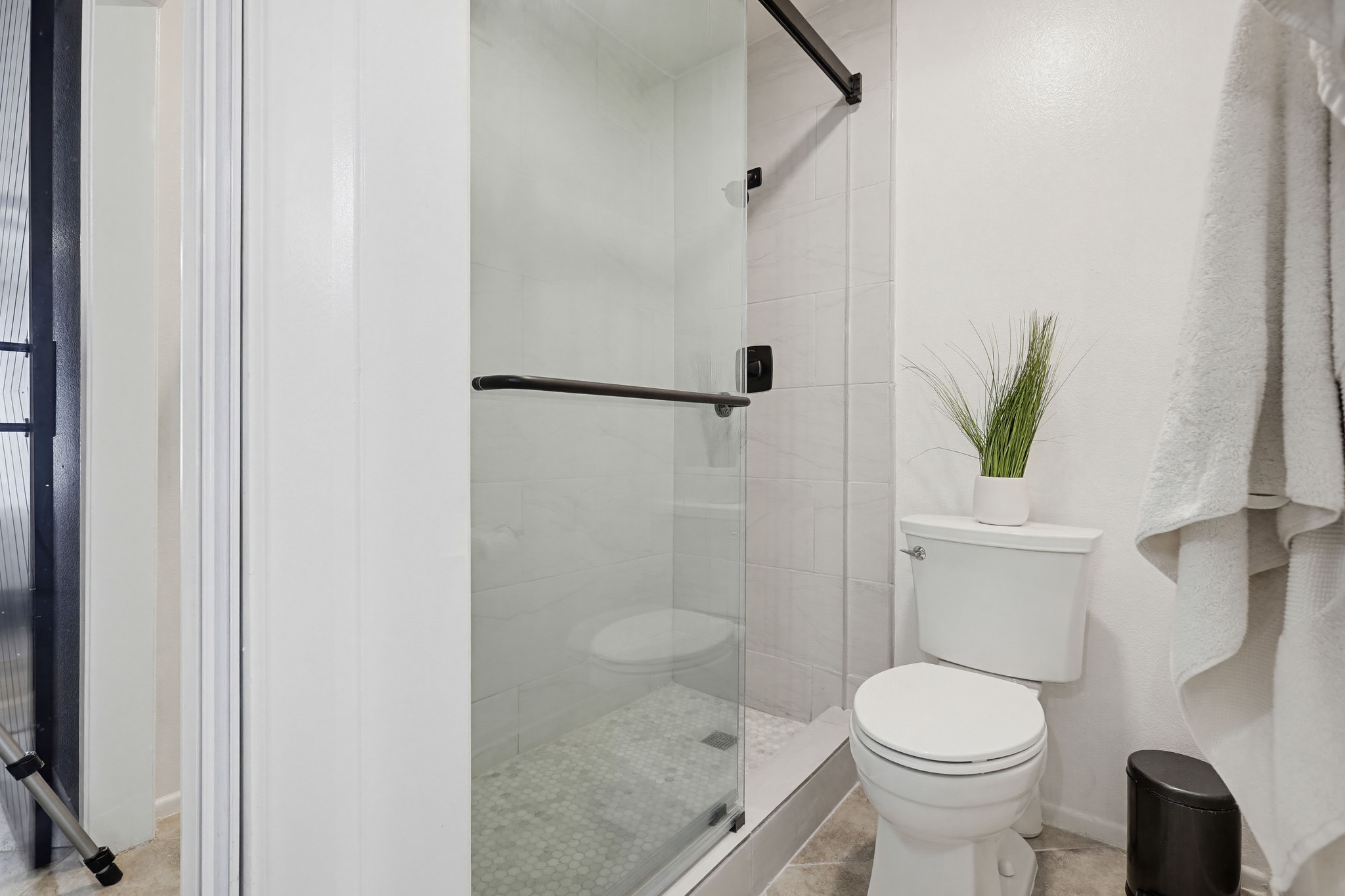 Virtual tour photo 40 of 66 for 12561 Edgemont Ln Apt 12