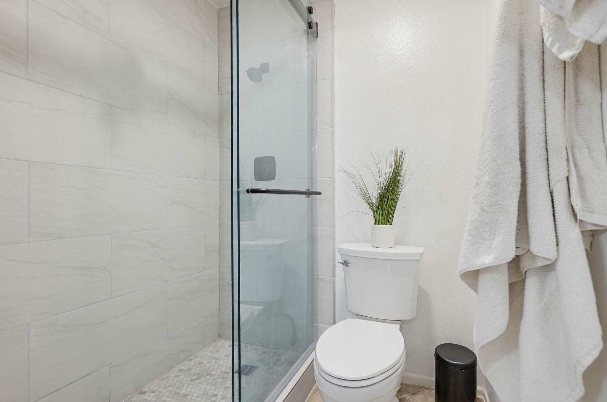 Virtual tour photo 41 of 66 for 12561 Edgemont Ln Apt 12