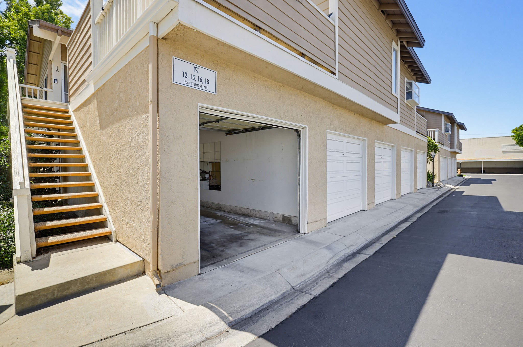 Virtual tour photo 52 of 66 for 12561 Edgemont Ln Apt 12