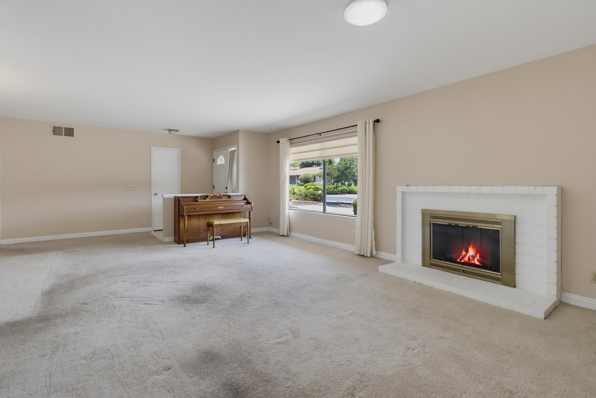 Virtual tour photo 12 of 46 for 12564 Camino Emparrado