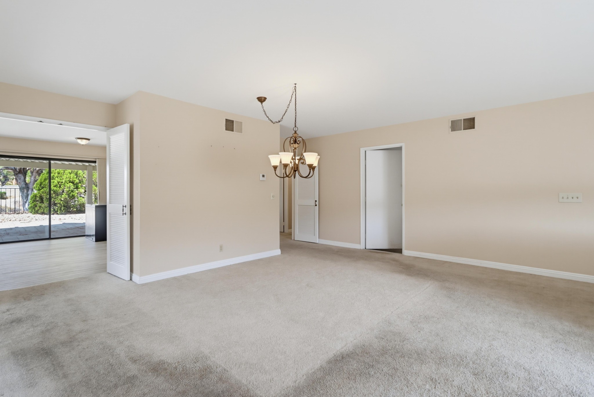 Virtual tour photo 13 of 46 for 12564 Camino Emparrado