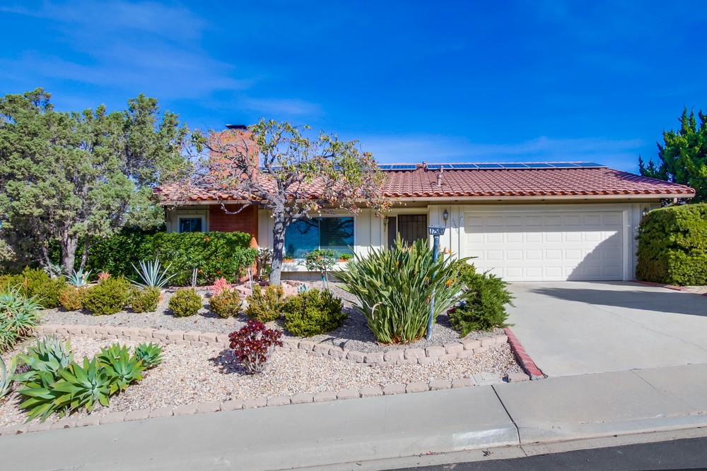 Virtual tour photo 1 of 30 for 12580 Camino Vuelo