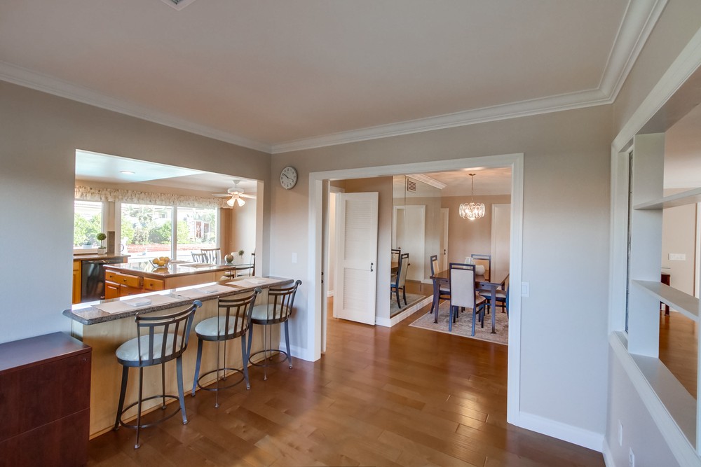 Virtual tour photo 13 of 30 for 12580 Camino Vuelo