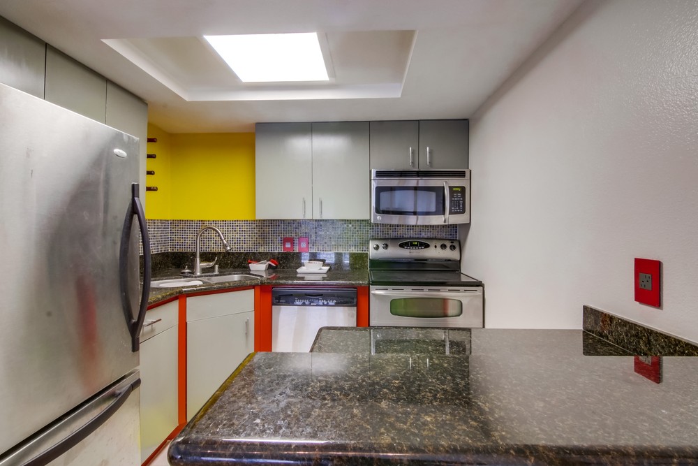 Virtual tour photo 10 of 20 for 1260 Cleveland Ave #316