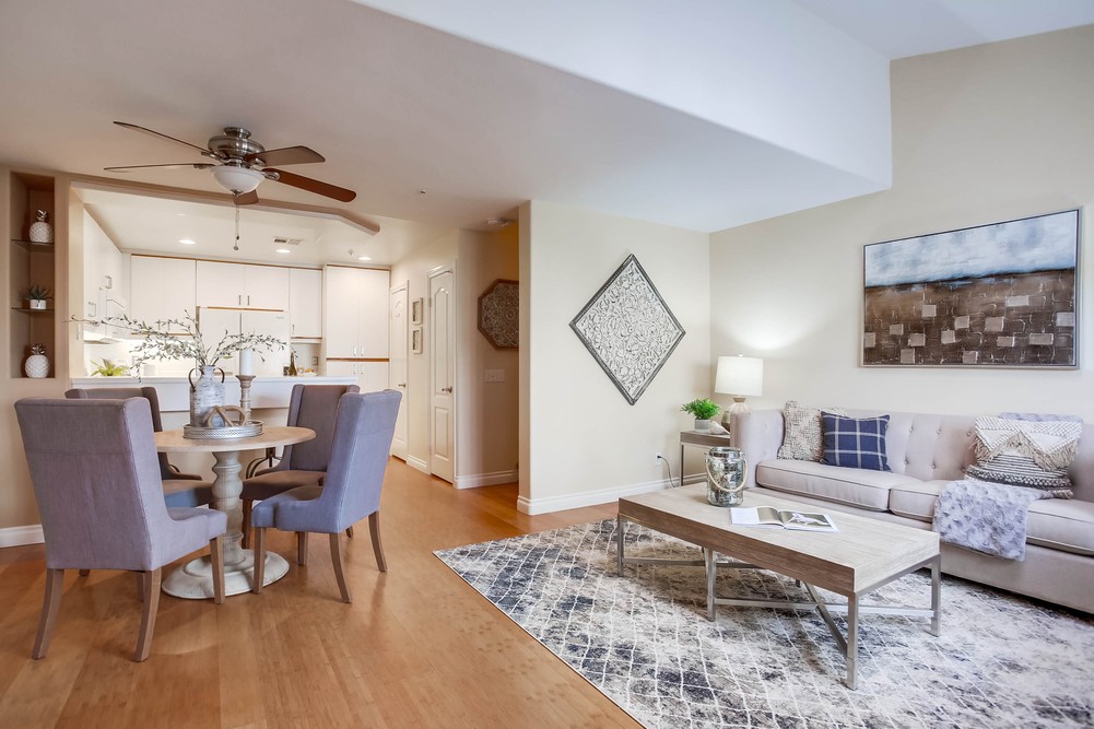 Virtual tour photo 11 of 45 for 12602 Carmel Country Rd UNIT 9