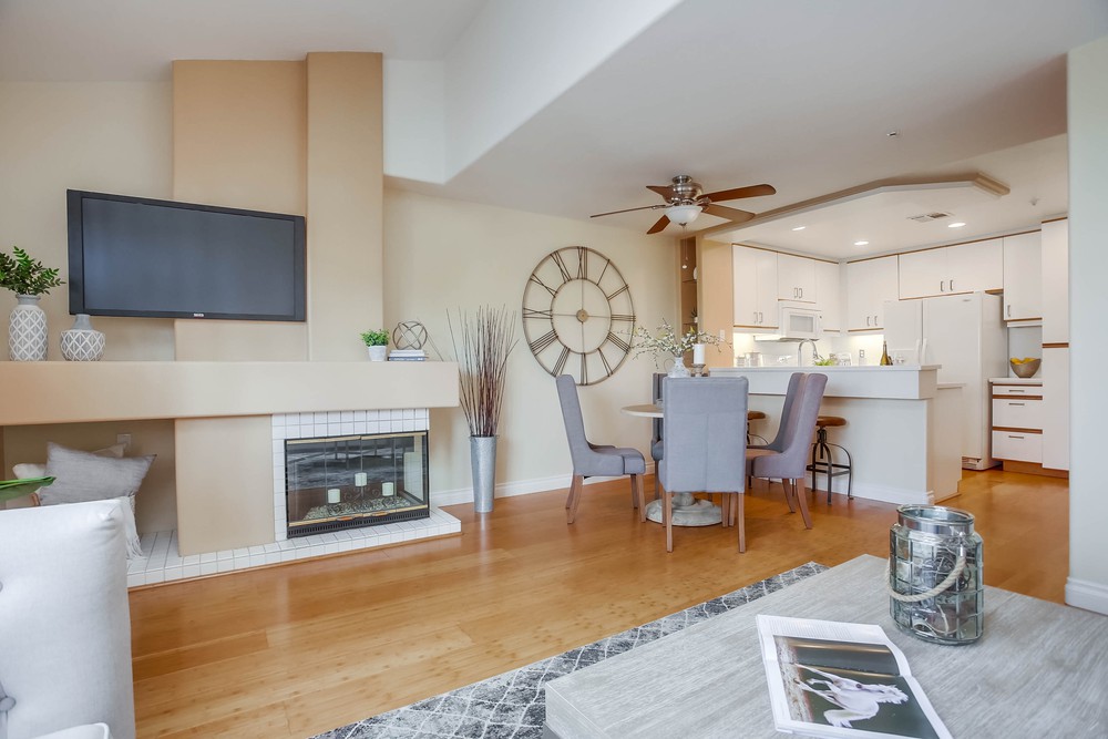 Virtual tour photo 16 of 45 for 12602 Carmel Country Rd UNIT 9