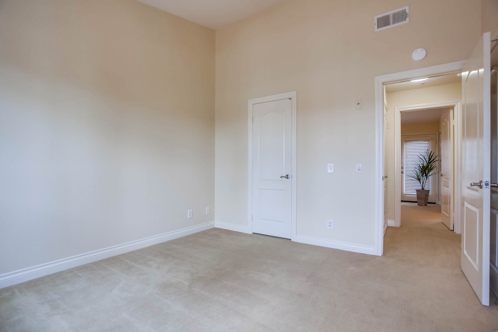 Virtual tour photo 41 of 45 for 12602 Carmel Country Rd UNIT 9
