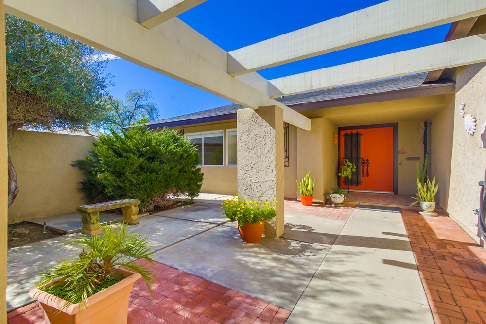 Virtual tour photo 6 of 63 for 12605 Higa Pl