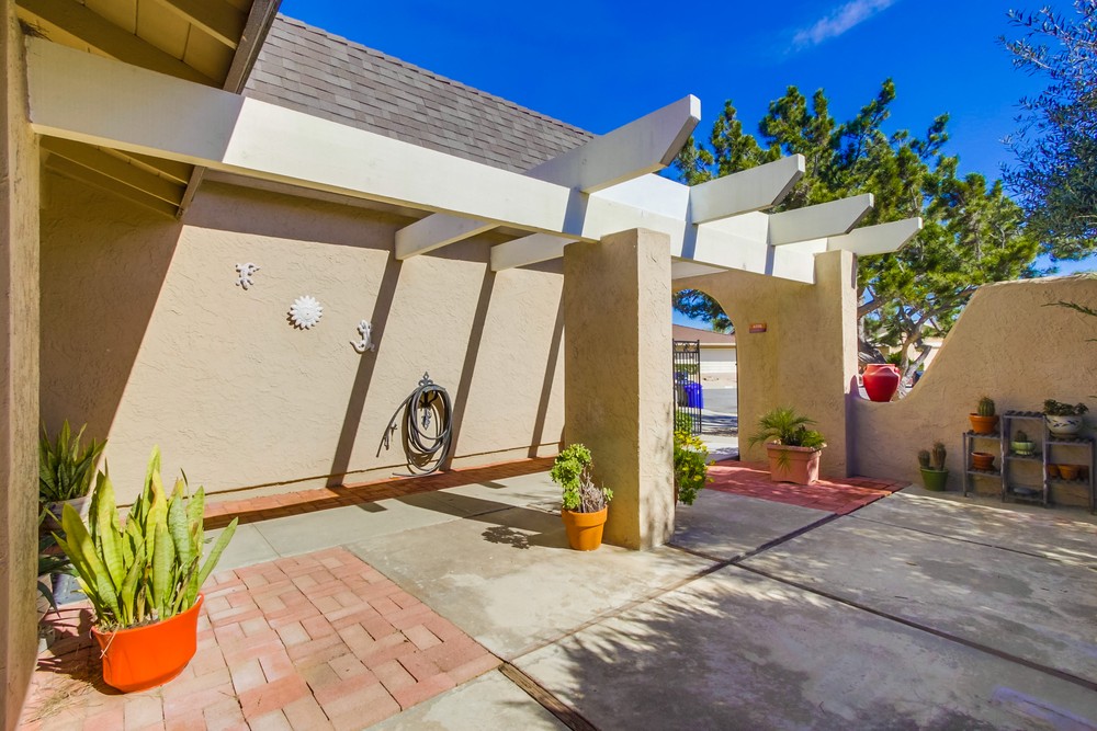 Virtual tour photo 7 of 63 for 12605 Higa Pl