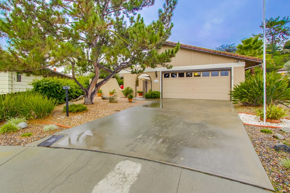 Virtual tour photo 3 of 58 for 12605 Higa Pl