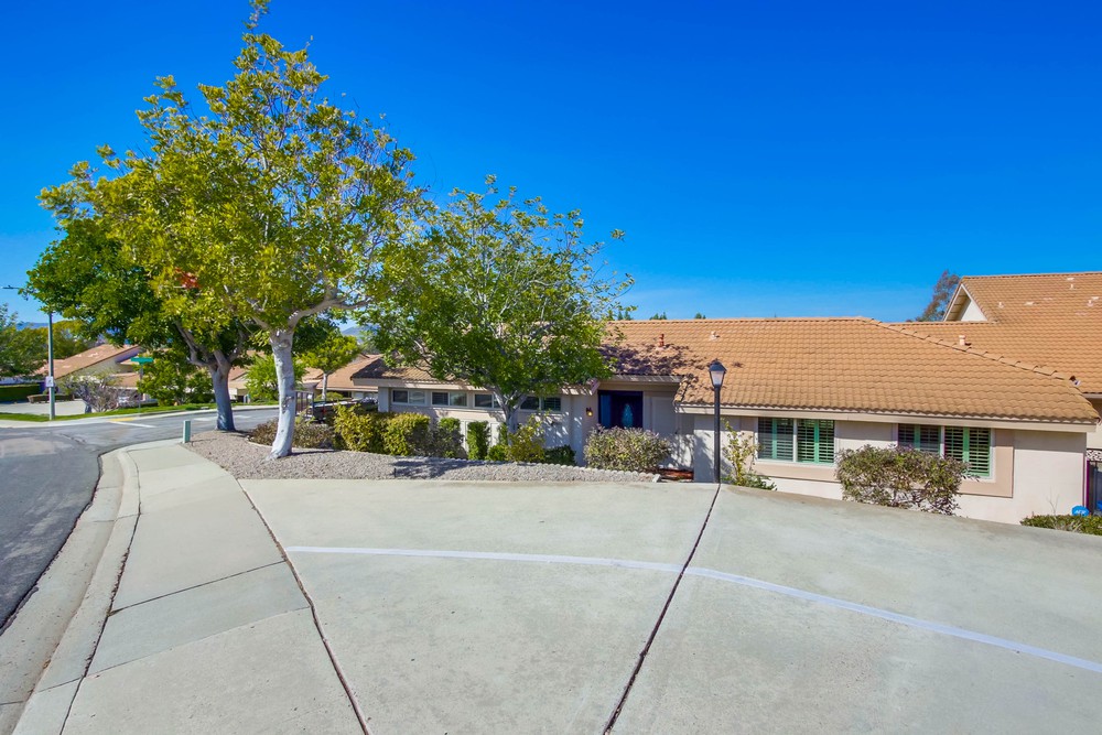 Virtual tour photo 1 of 40 for 12607 Paseo Del Verano