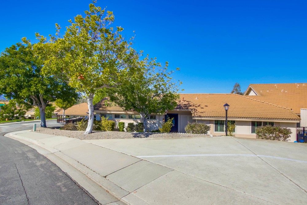 Virtual tour photo 3 of 40 for 12607 Paseo Del Verano