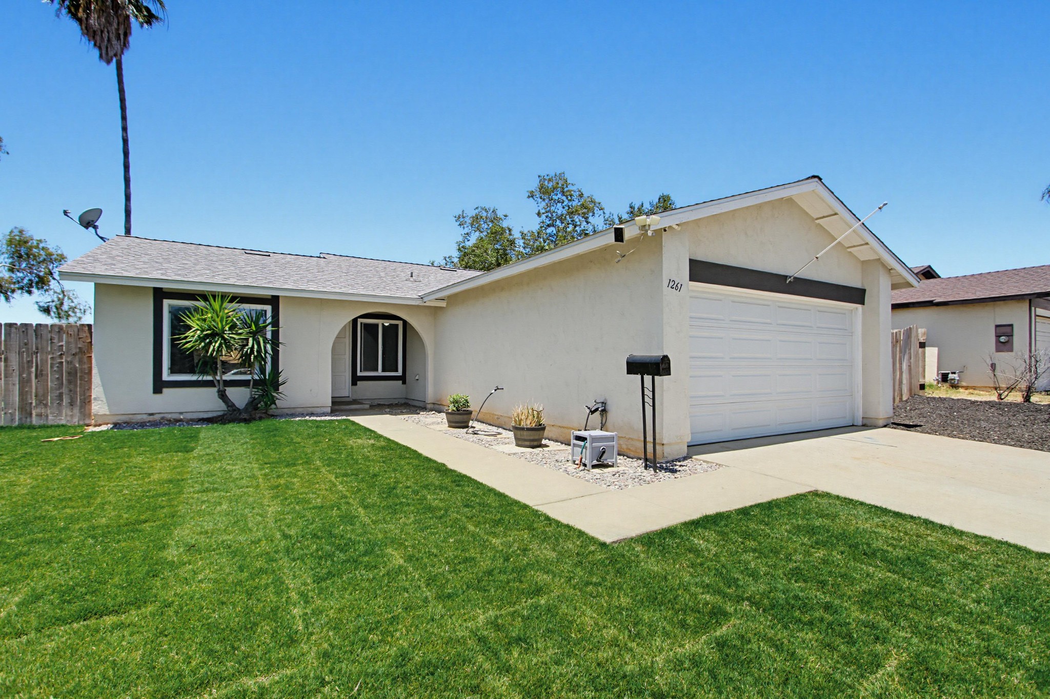 Virtual tour photo 6 of 47 for 1261 Conway Dr