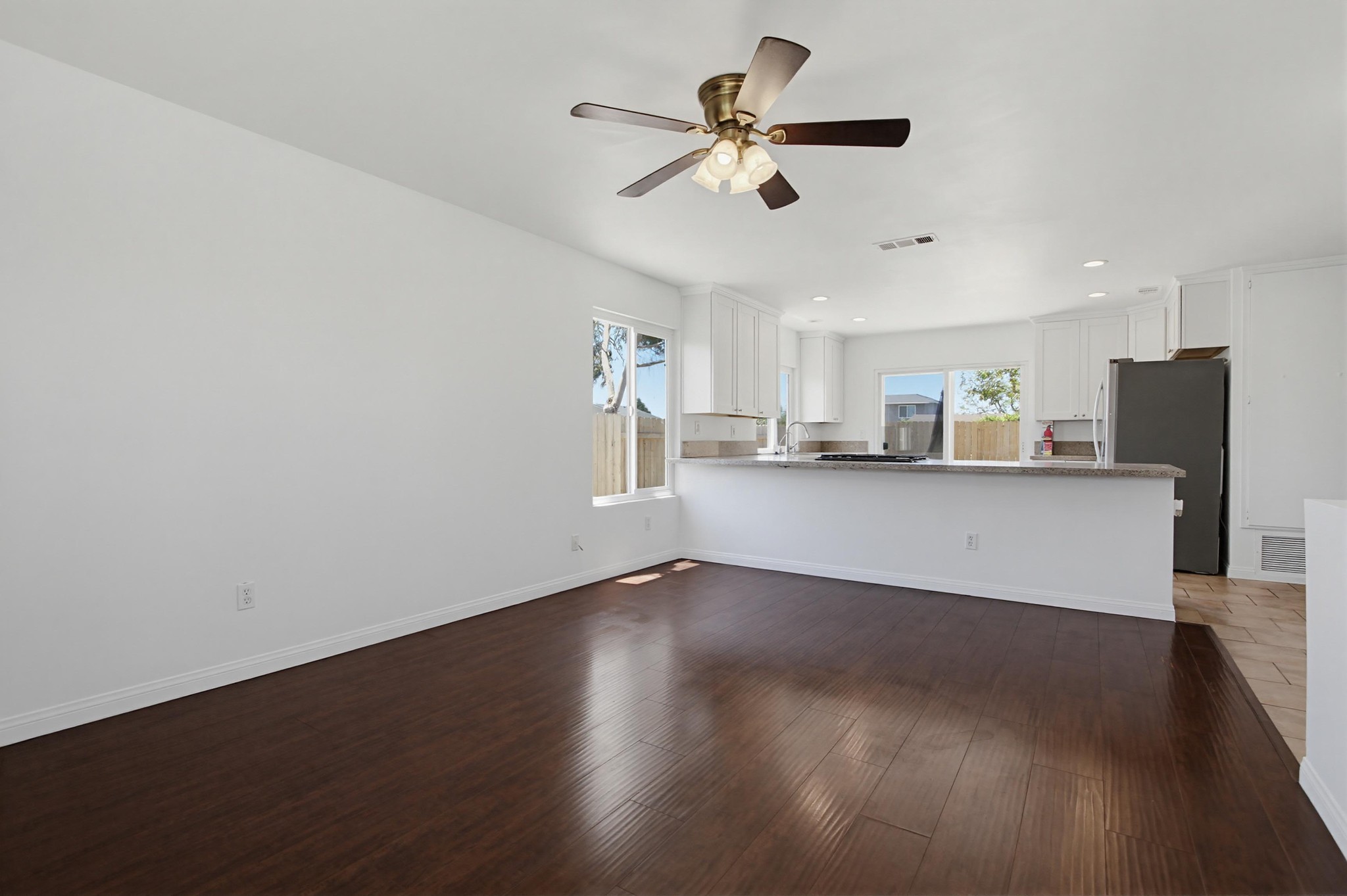 Virtual tour photo 11 of 47 for 1261 Conway Dr