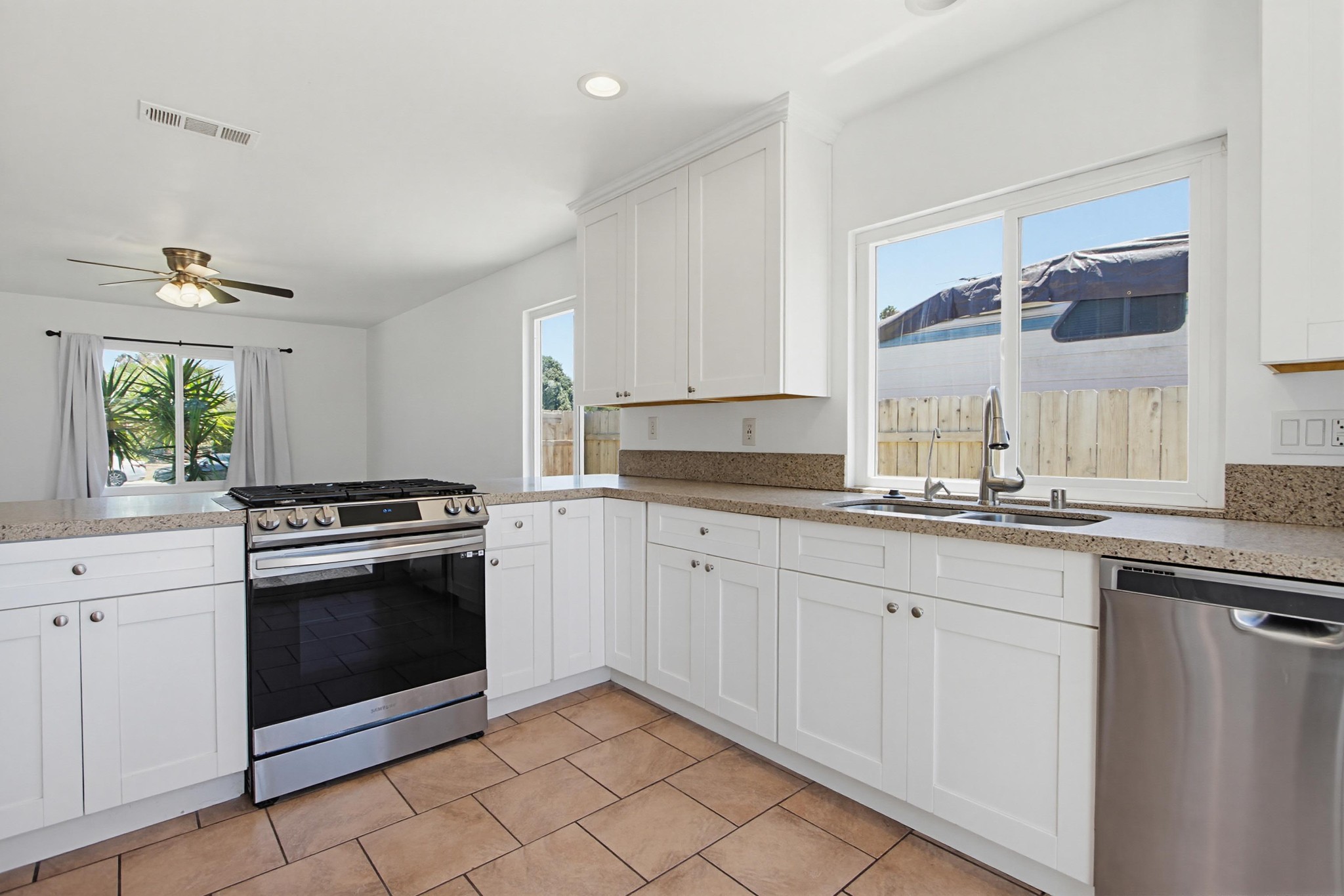 Virtual tour photo 14 of 47 for 1261 Conway Dr