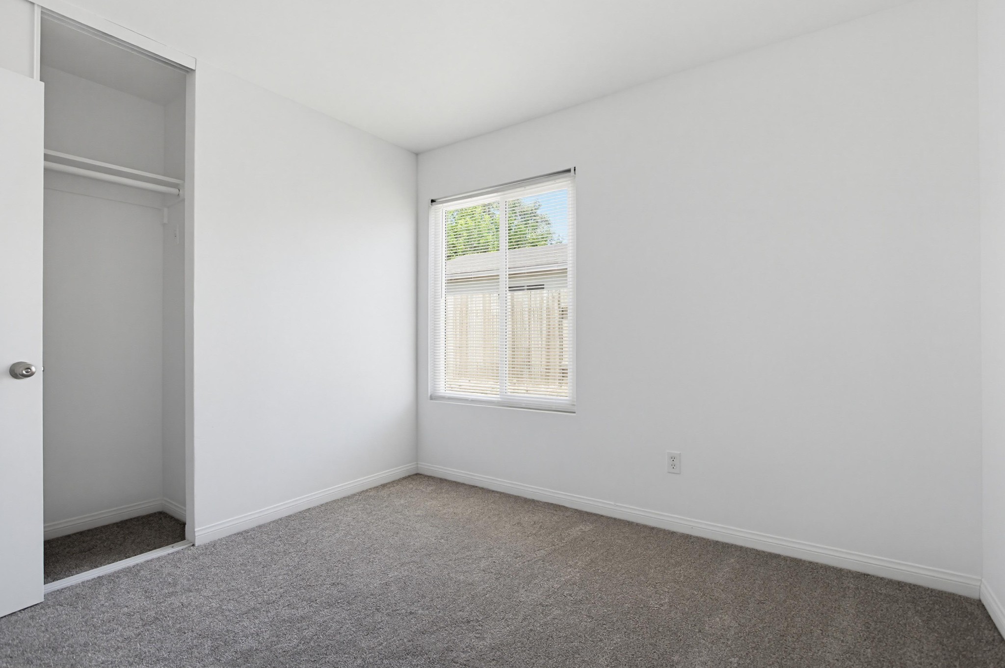 Virtual tour photo 34 of 47 for 1261 Conway Dr