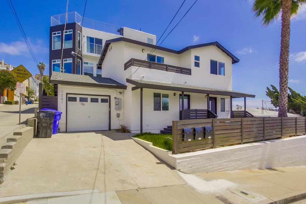 Virtual tour photo 4 of 44 for 1261 Goshen St