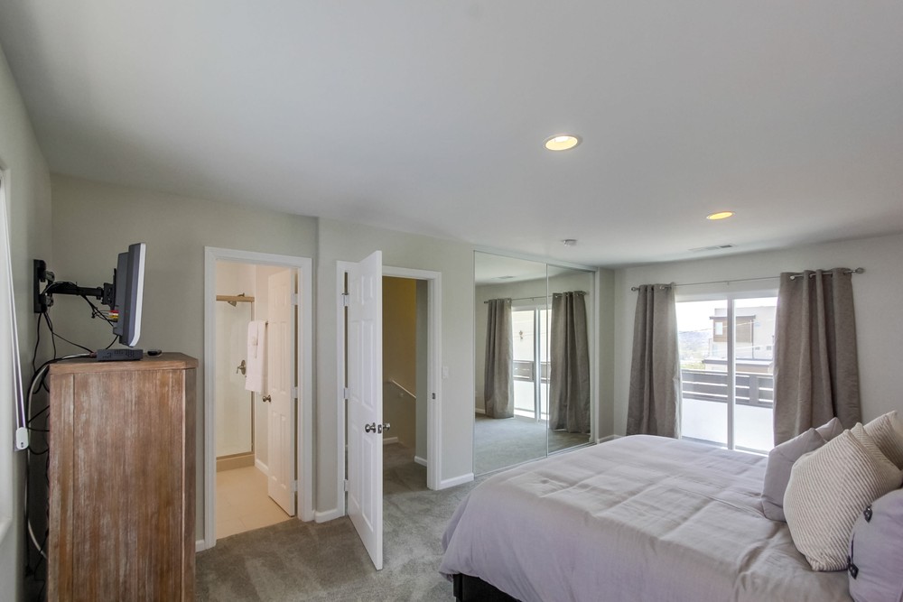 Virtual tour photo 30 of 44 for 1261 Goshen St