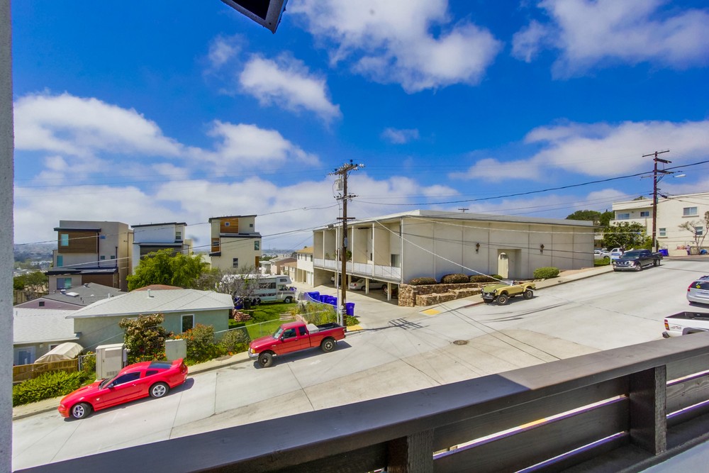 Virtual tour photo 36 of 44 for 1261 Goshen St