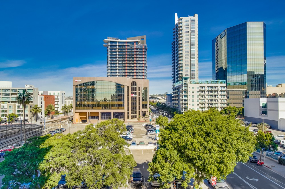 Virtual tour photo 22 of 43 for 1262 Kettner Boulevard #603
