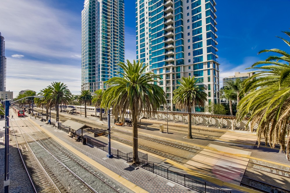 Virtual tour photo 36 of 43 for 1262 Kettner Boulevard #603