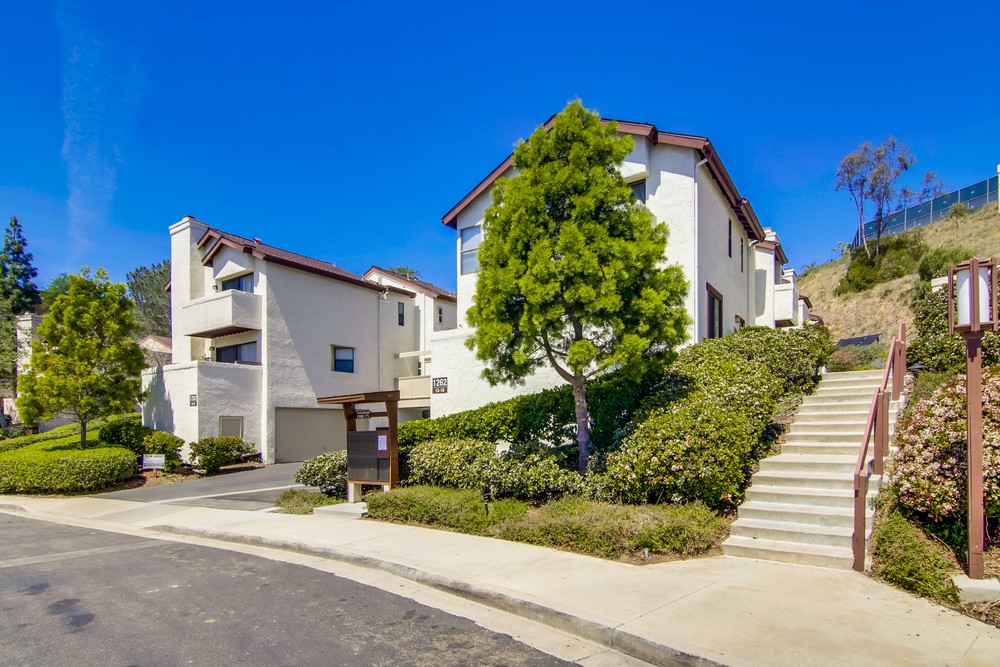 Virtual tour photo 1 of 56 for 1262 River Glen Row #19