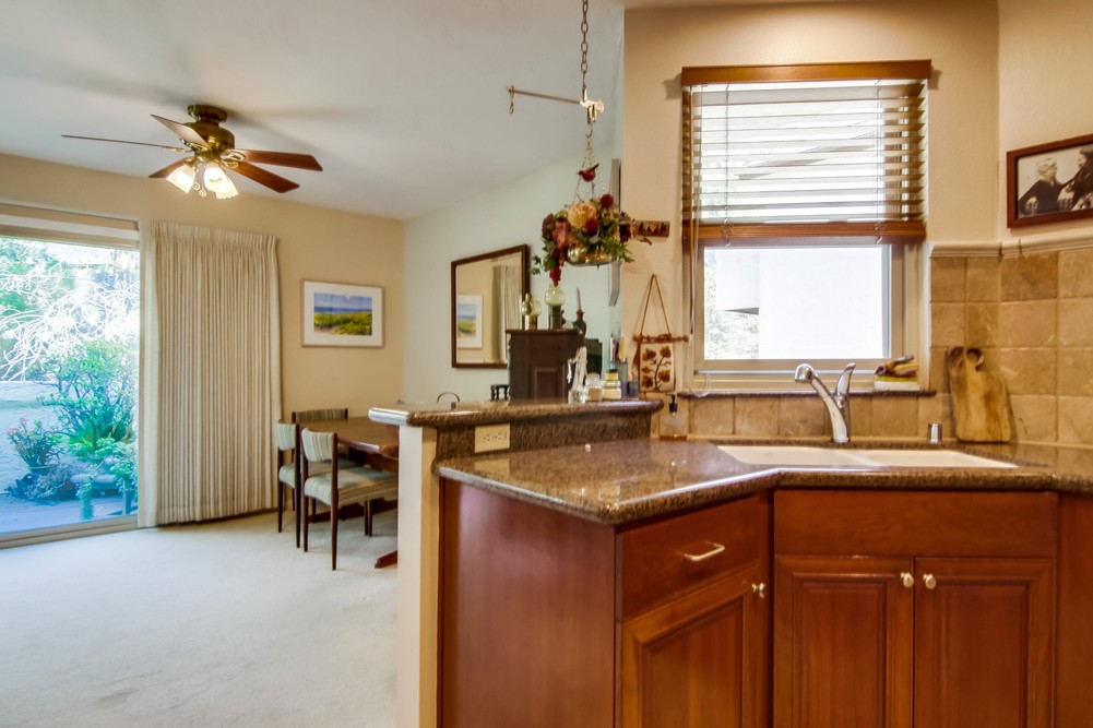 Virtual tour photo 31 of 56 for 1262 River Glen Row #19