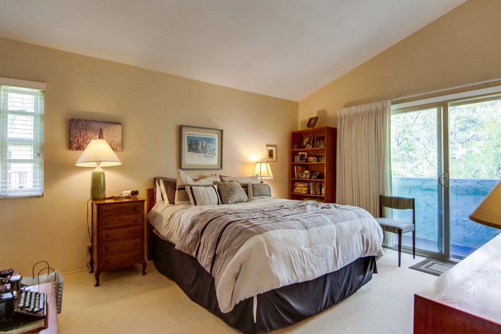 Virtual tour photo 42 of 56 for 1262 River Glen Row #19