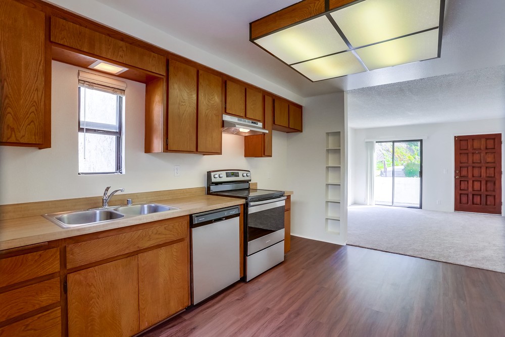 Virtual tour photo 13 of 30 for 1262 River Glen Row UNIT 17