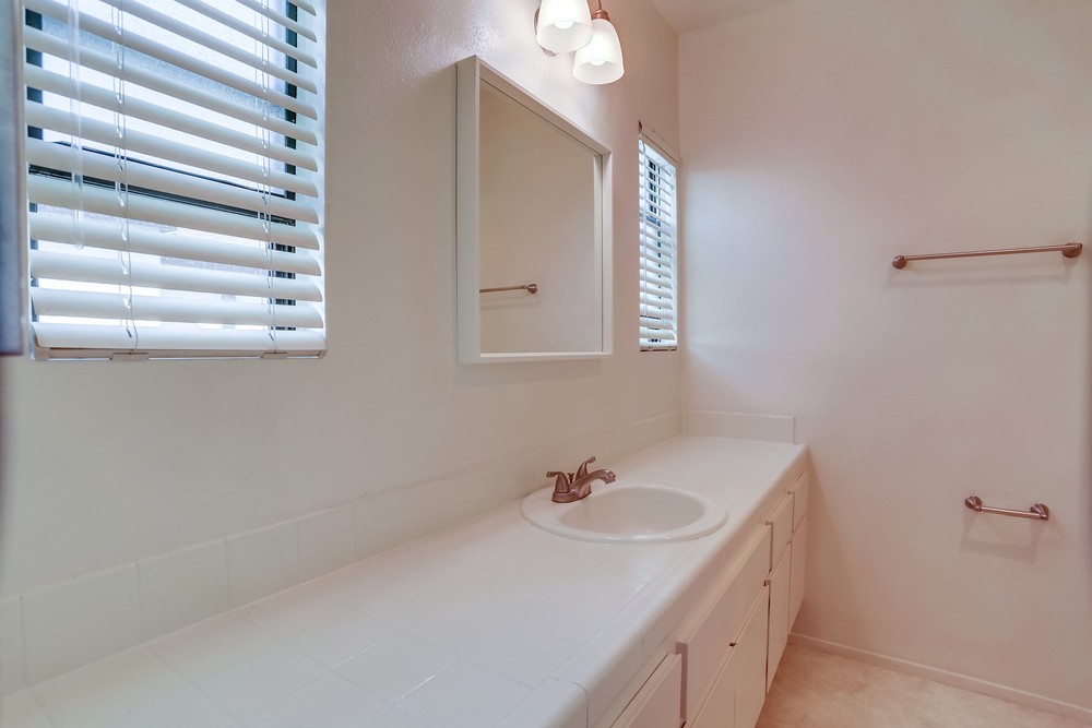 Virtual tour photo 16 of 30 for 1262 River Glen Row UNIT 17