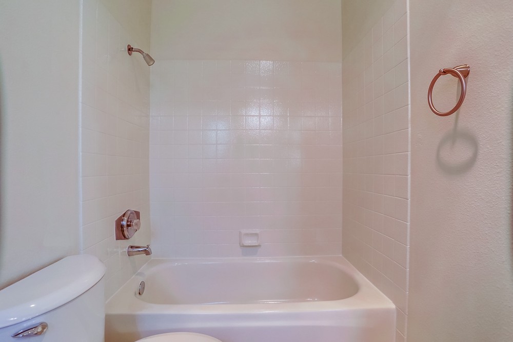 Virtual tour photo 17 of 30 for 1262 River Glen Row UNIT 17