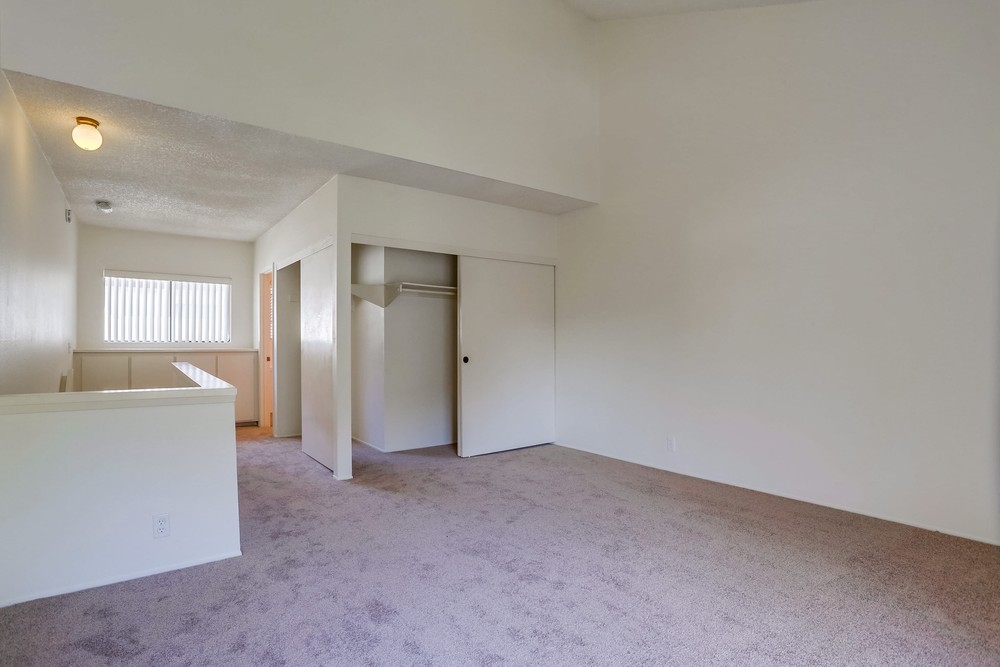 Virtual tour photo 24 of 30 for 1262 River Glen Row UNIT 17