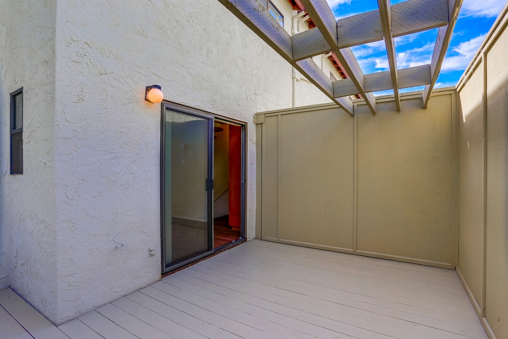 Virtual tour photo 26 of 30 for 1262 River Glen Row UNIT 17