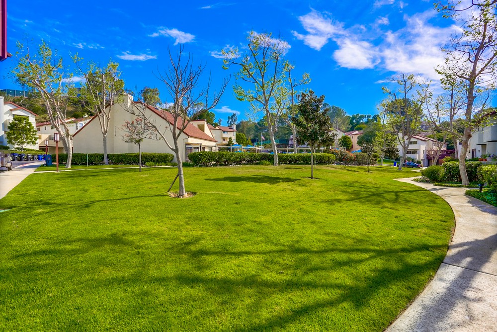 Virtual tour photo 29 of 30 for 1262 River Glen Row UNIT 17