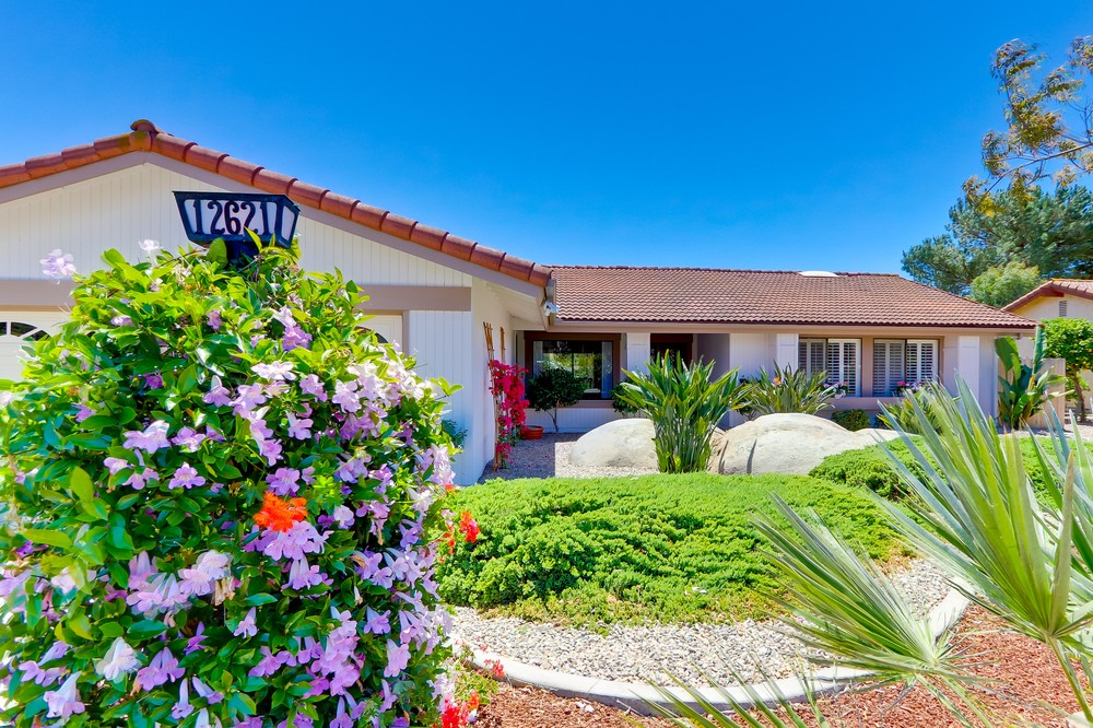Virtual tour photo 6 of 47 for 12621 Camino Vuelo