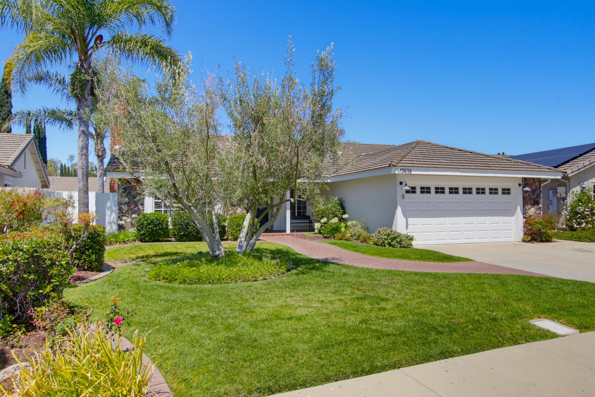 Virtual tour photo 3 of 44 for 12634 Birchbrook Ct