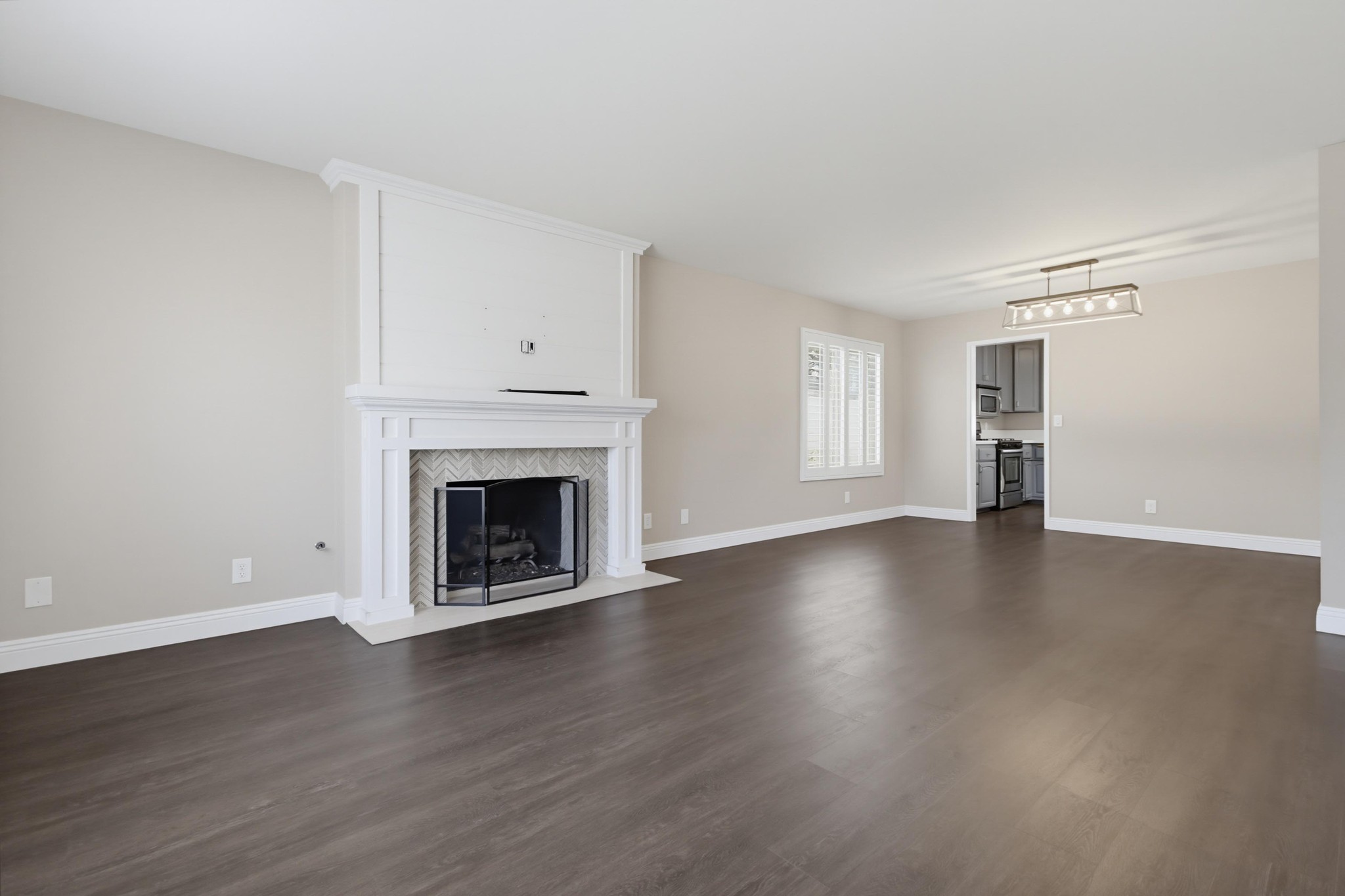 Virtual tour photo 7 of 44 for 12634 Birchbrook Ct