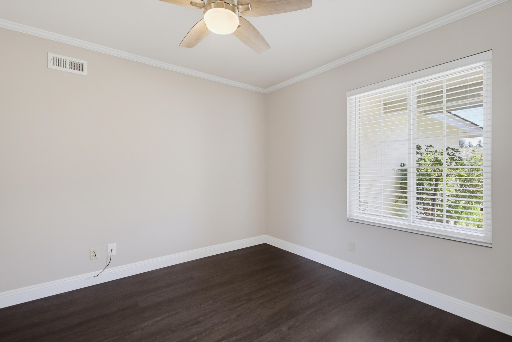 Virtual tour photo 18 of 44 for 12634 Birchbrook Ct