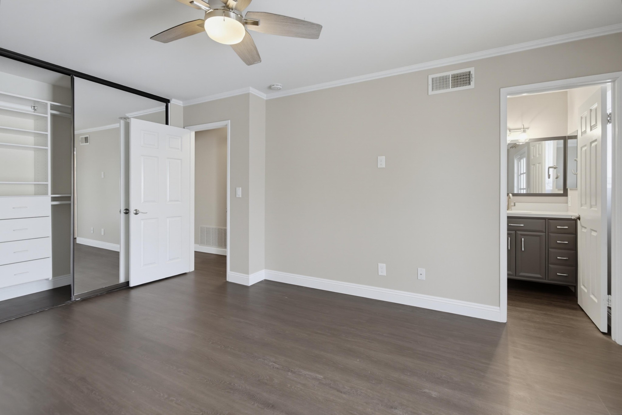 Virtual tour photo 26 of 44 for 12634 Birchbrook Ct