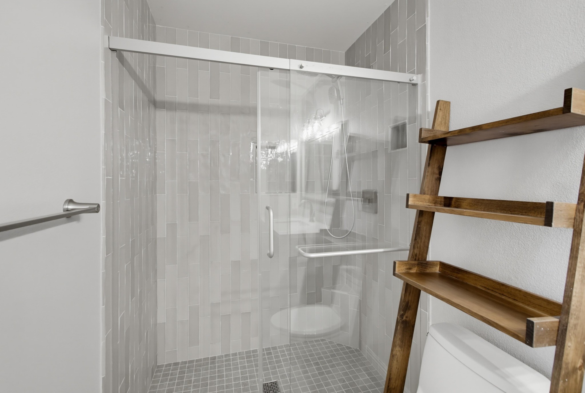 Virtual tour photo 31 of 44 for 12634 Birchbrook Ct