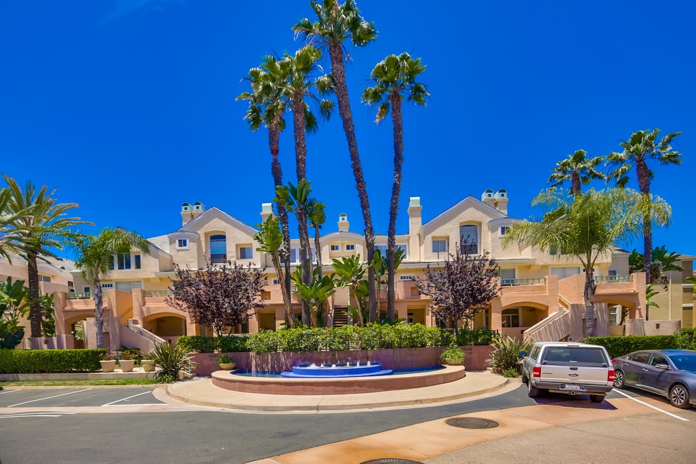 Virtual tour photo 4 of 37 for 12642 Carmel Country Rd #146