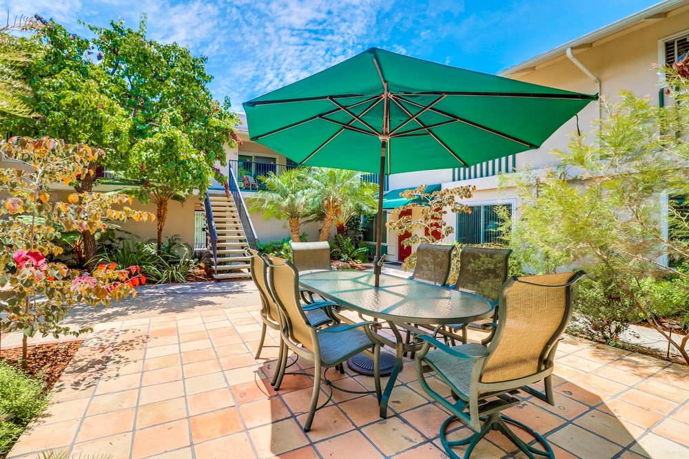 Virtual tour photo 1 of 33 for 1265 Essex St