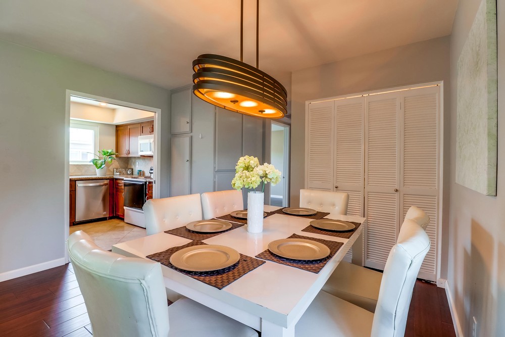 Virtual tour photo 13 of 33 for 1265 Essex St