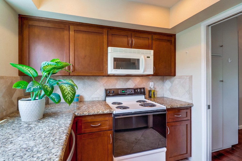 Virtual tour photo 18 of 33 for 1265 Essex St